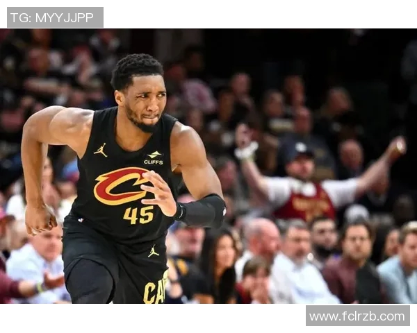 热搜榜第一！米切尔因一举动刷屏全网